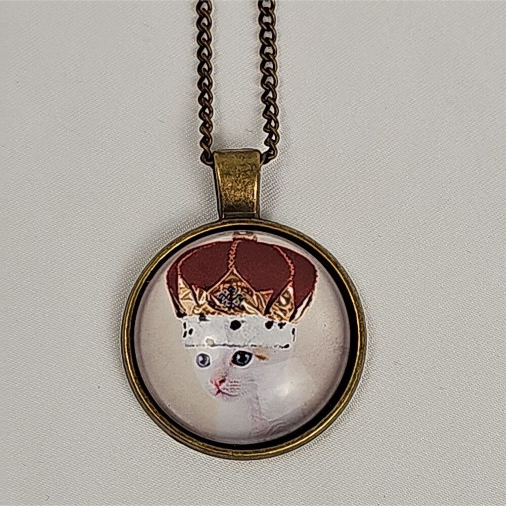 Antique Bronze Tone Cabochon Pendant Necklace White Cat Jeweled Crown